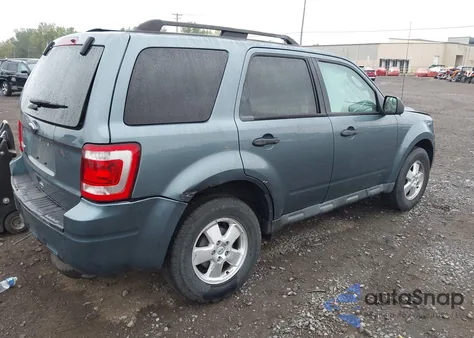 2011 Ford Escape Xlt из США, поврежденный, VIN 1FMCU9D78BKC02570